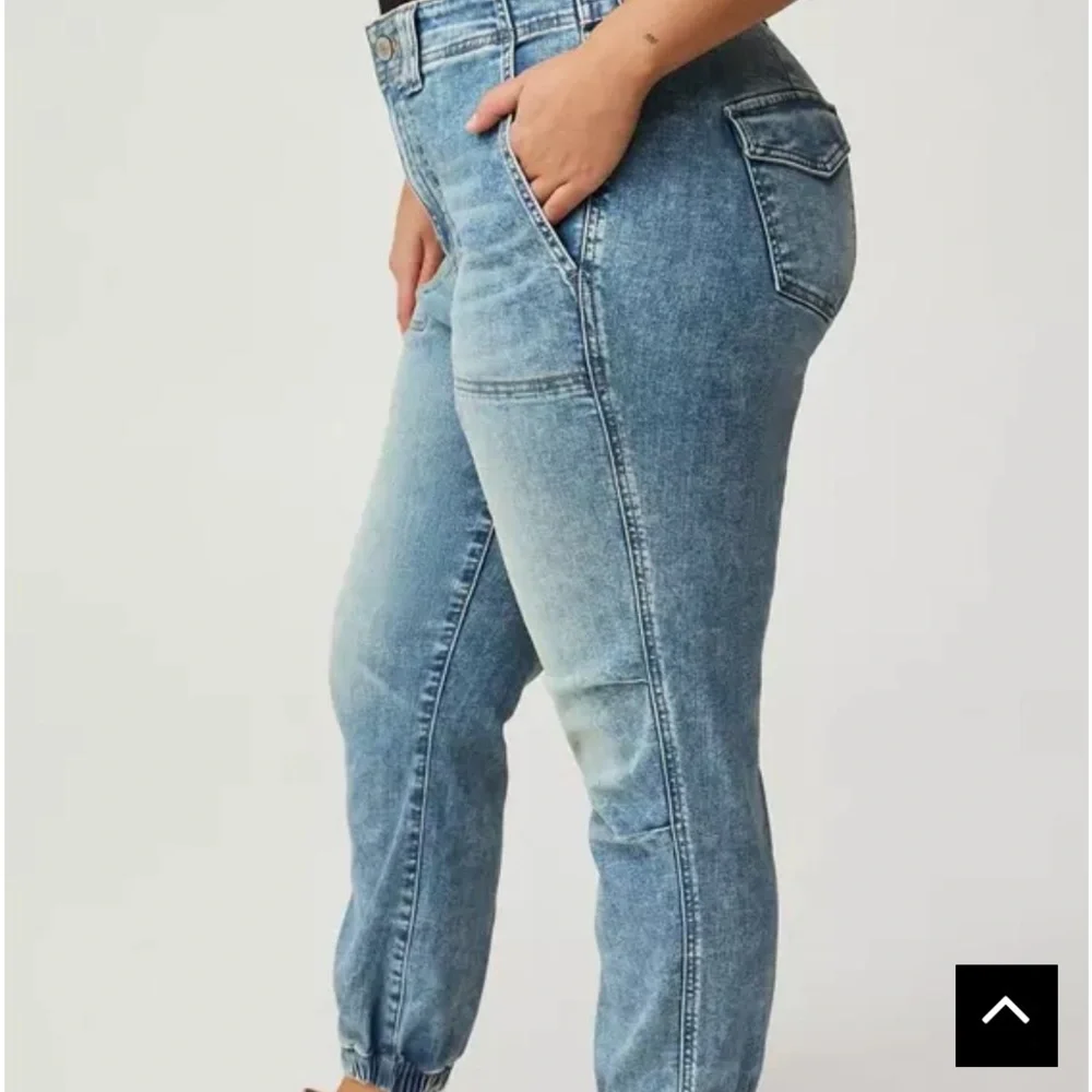 Torrid Soft Light Wash Denim Jogger Jeans - Women - Picture 5 of 11